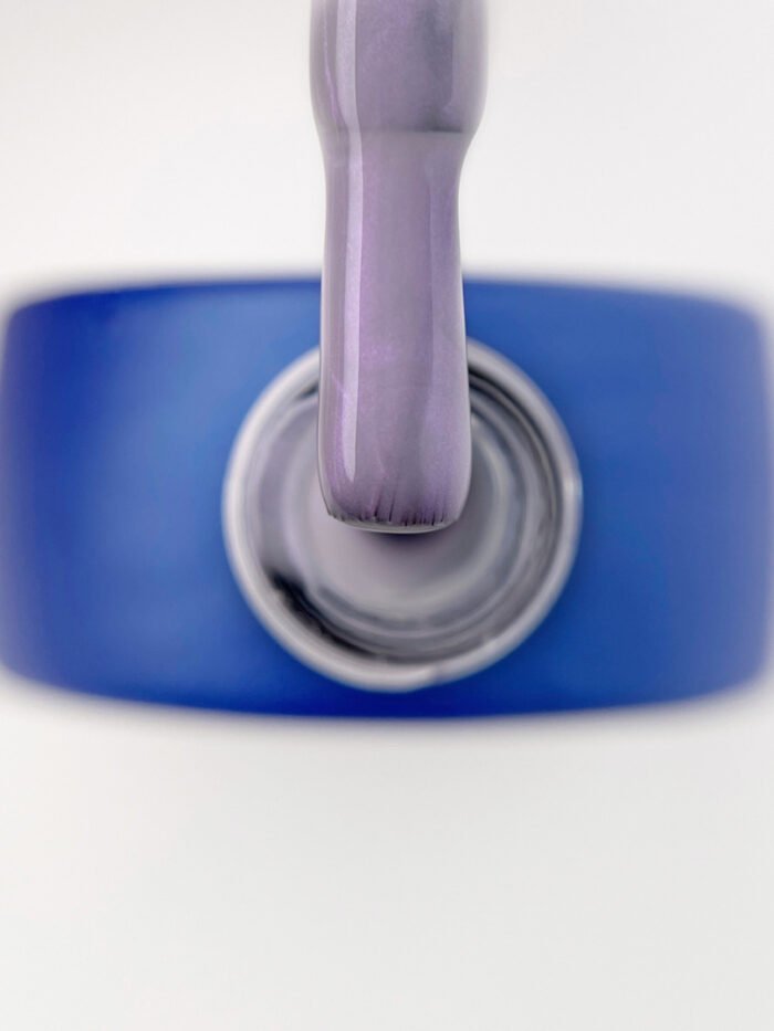 TOUCH Cover base Perla 04 – mleczno-fioletowa półprzezroczysta baza z perłowym połyskiem, 13 ml - obrazek 2