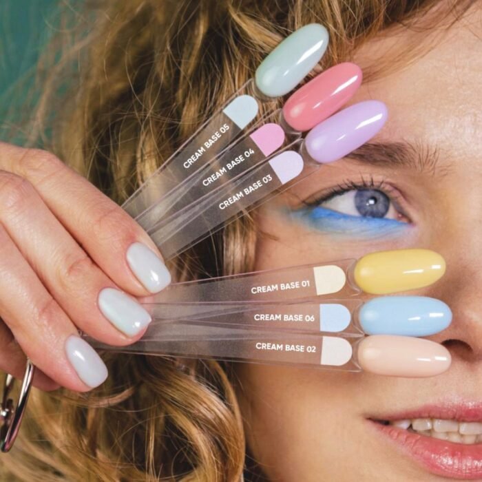 NAILSOFTHEDAY Cream Base 05 – miętowa baza do wrażliwych paznokci, 10 ml - obrazek 5