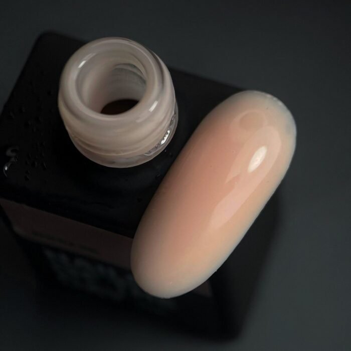 NAILSOFTHEDAY Bottle Gel 04 – mleczno-beżowy żel do wzmocnienia i naprawy, 10 ml - obrazek 2