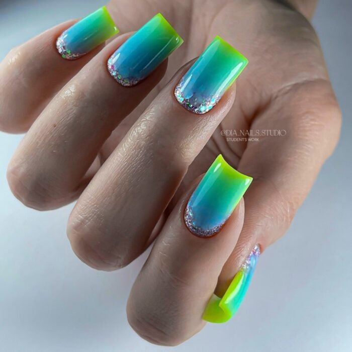 NAILSOFTHEDAY Bottle Gel 05 – błękitny żel do wzmocnienia i naprawy, 10 ml - obrazek 4