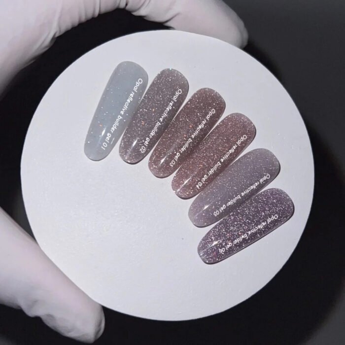 NAILSOFTHEDAY Opal reflective Builder gel 01 – mleczny żel budujący z opalowym połyskiem i drobinką odblaskową, 15 g - obrazek 2