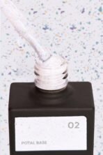 NAILSOFTHEDAY Potal Base 02 – mleczno-błękitna baza ze złoto-fioletowymi i turkusowymi płatkami, 10 ml - obrazek 3