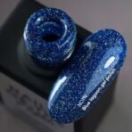 Lakier Hybrydowy NAILSOFTHENIGHT Blue Lagoon – 10 ml – niebieski lakier z odblaskową drobinką z kolekcji Cocktail - obrazek 2