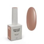 NAILSOFTHEDAY Let’s special Mocha Mousse – ciepły karmelowo-beżowy lakier hybrydowy 10 ml
