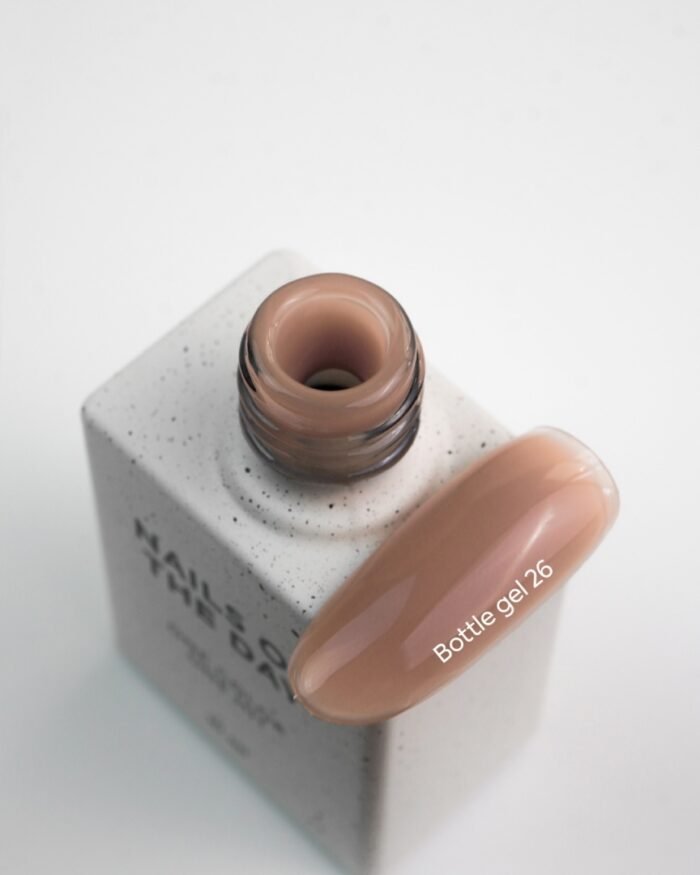 NAILSOFTHEDAY Bottle Gel 26 – karmelowy żel do wzmocnienia paznokci, 10 ml - obrazek 2
